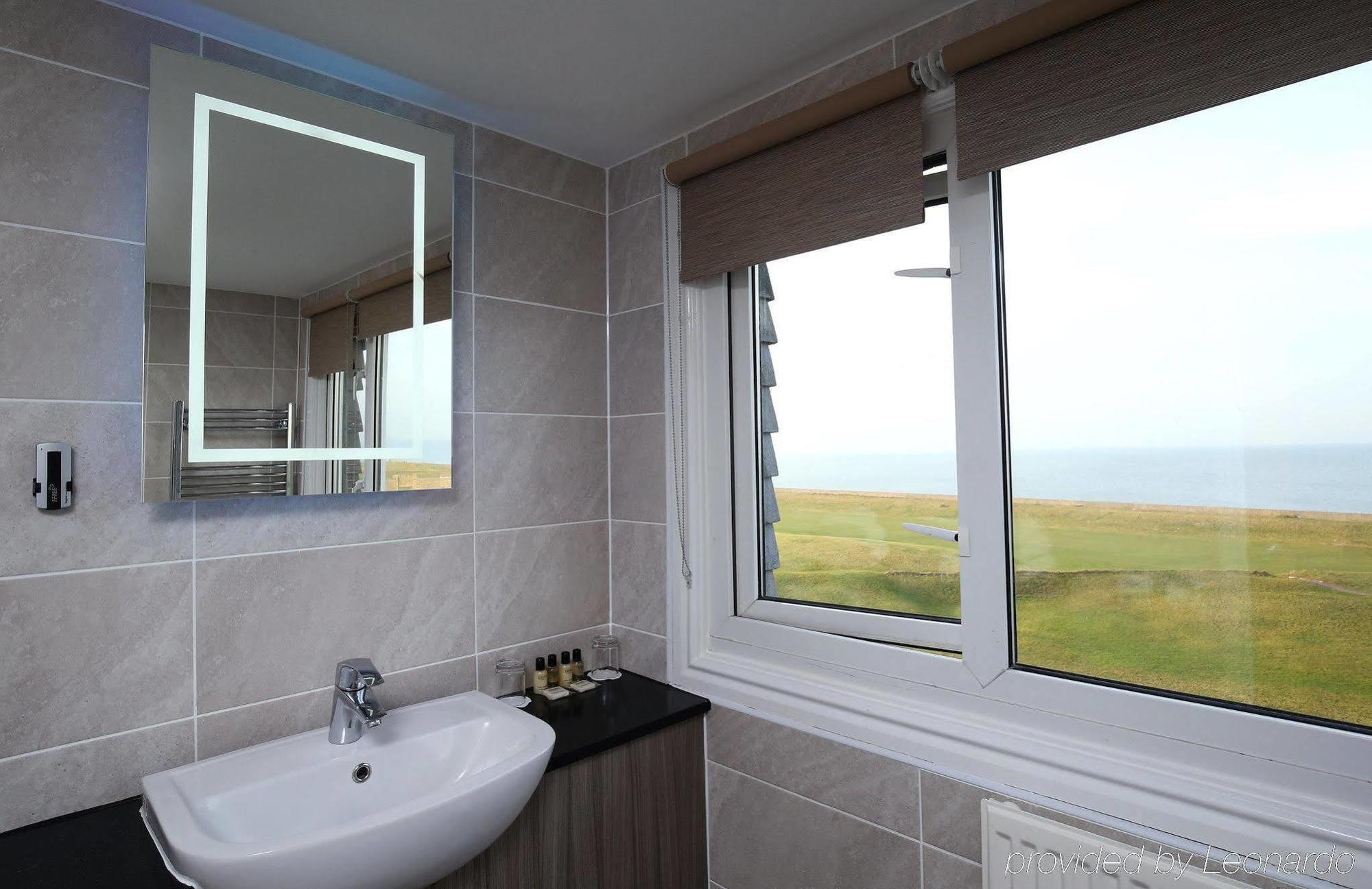 Hotel Leasowe Castle 4*