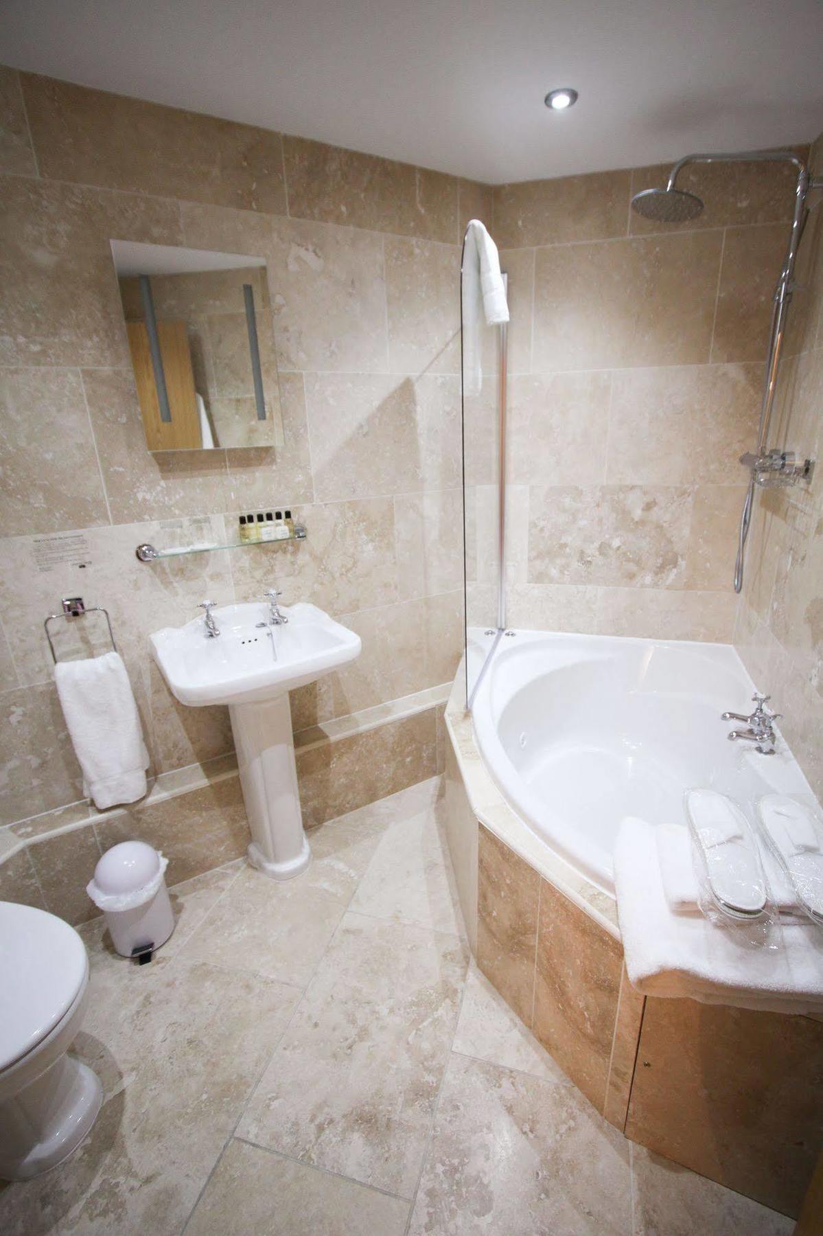 Leasowe Castle Hotel 4*